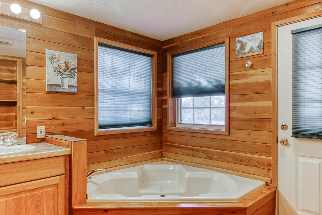 Split Pine Cabin パゴサ・スプリングス エクステリア 写真